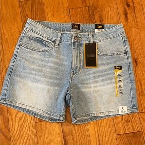 Lee Women's Classic Light Blue Jean Shorts Sz 8